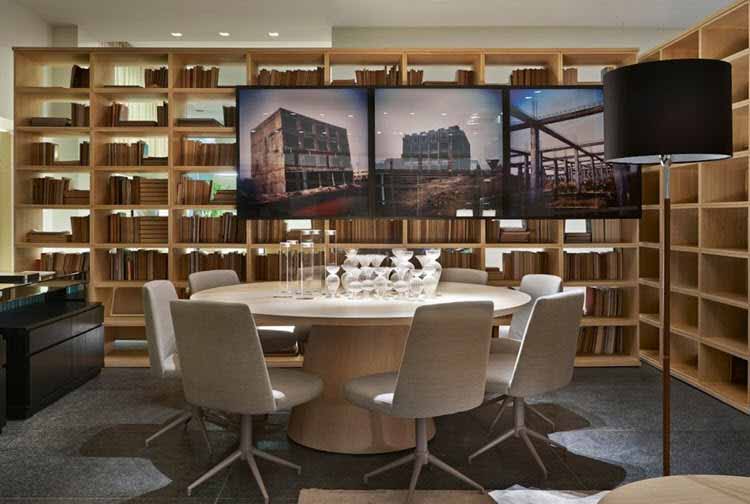 Una nueva biblioteca en Suecia muestra su hermoso diseño e iluminación