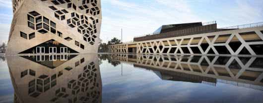 El diseño súper moderno del Centro Cívico del Bicentenario en Córdoba