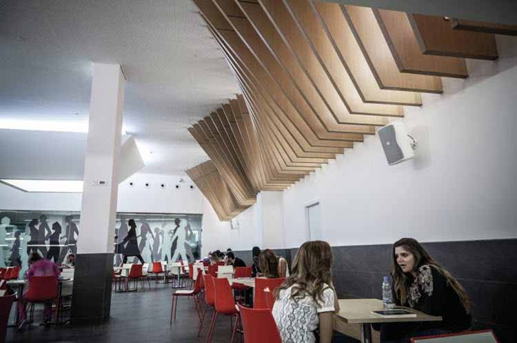 Una casa de estudios recibe un nuevo diseño eficiente, ecológico y ultra moderno