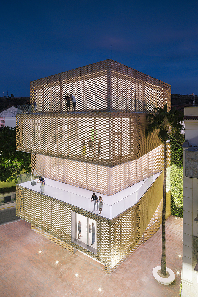 El edificio inspirado en secaderos de tabaco