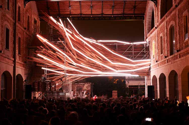 La nueva obra de arte lumínica de 1024 arquitectura