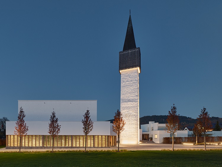 Síntesis de modernidad y diseño en una iglesia alemana