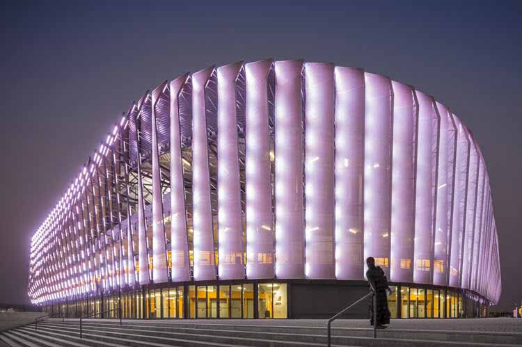 Iluminación LED de última generación para un estadio en África