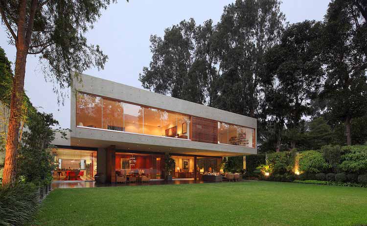 Una casa en Lima muestra su nuevo diseño e iluminación