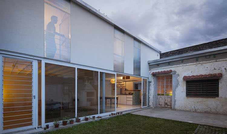 Una casa funcional con una hermosa iluminación en la provincia de Santa Fe