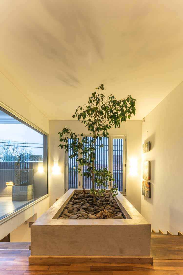 Una casa y un loft en Córdoba muestran su nueva iluminación