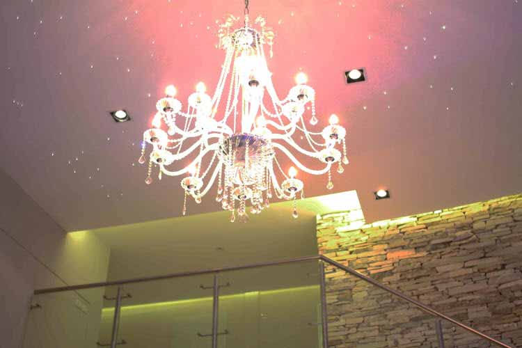 Un salón para eventos en Buenos Aires se ilumina con luminarias LED