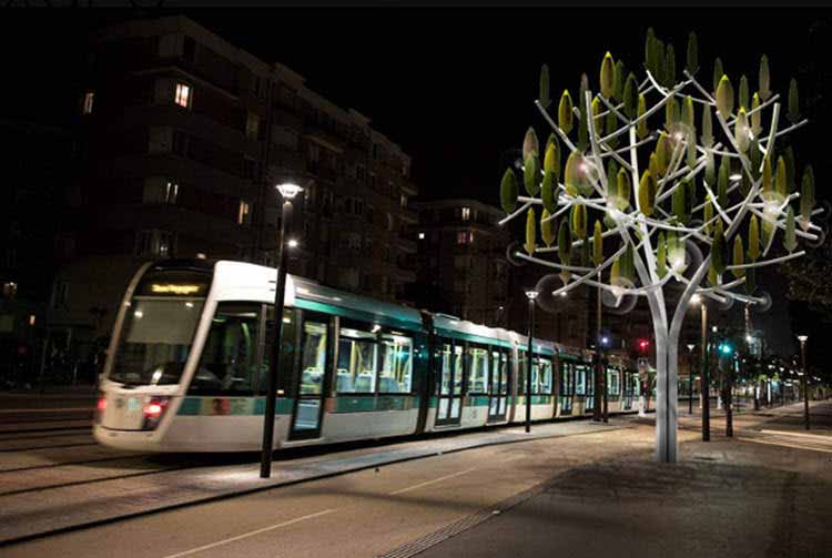 Primer árbol que produce energía eólica en París