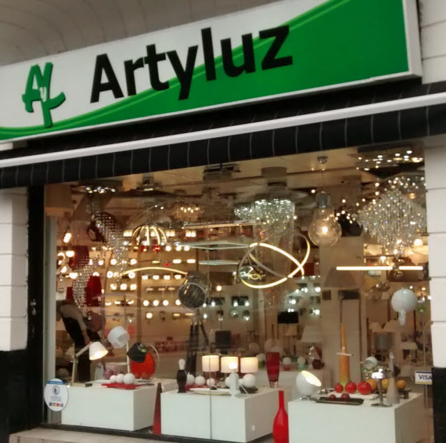 Descubre el showroom de Artyluz Iluminación