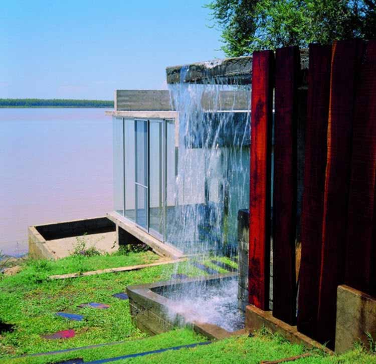 Conozca este diseño llamado "Casa en la barranca"