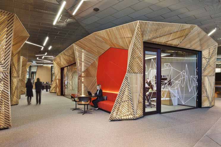 Un banco en Australia muestra su novedosa iluminación y diseño triangular