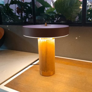 Lámpara Perfecta Iluminación | BAOBAB - P-199 - P-200 - Lámpara de mesa