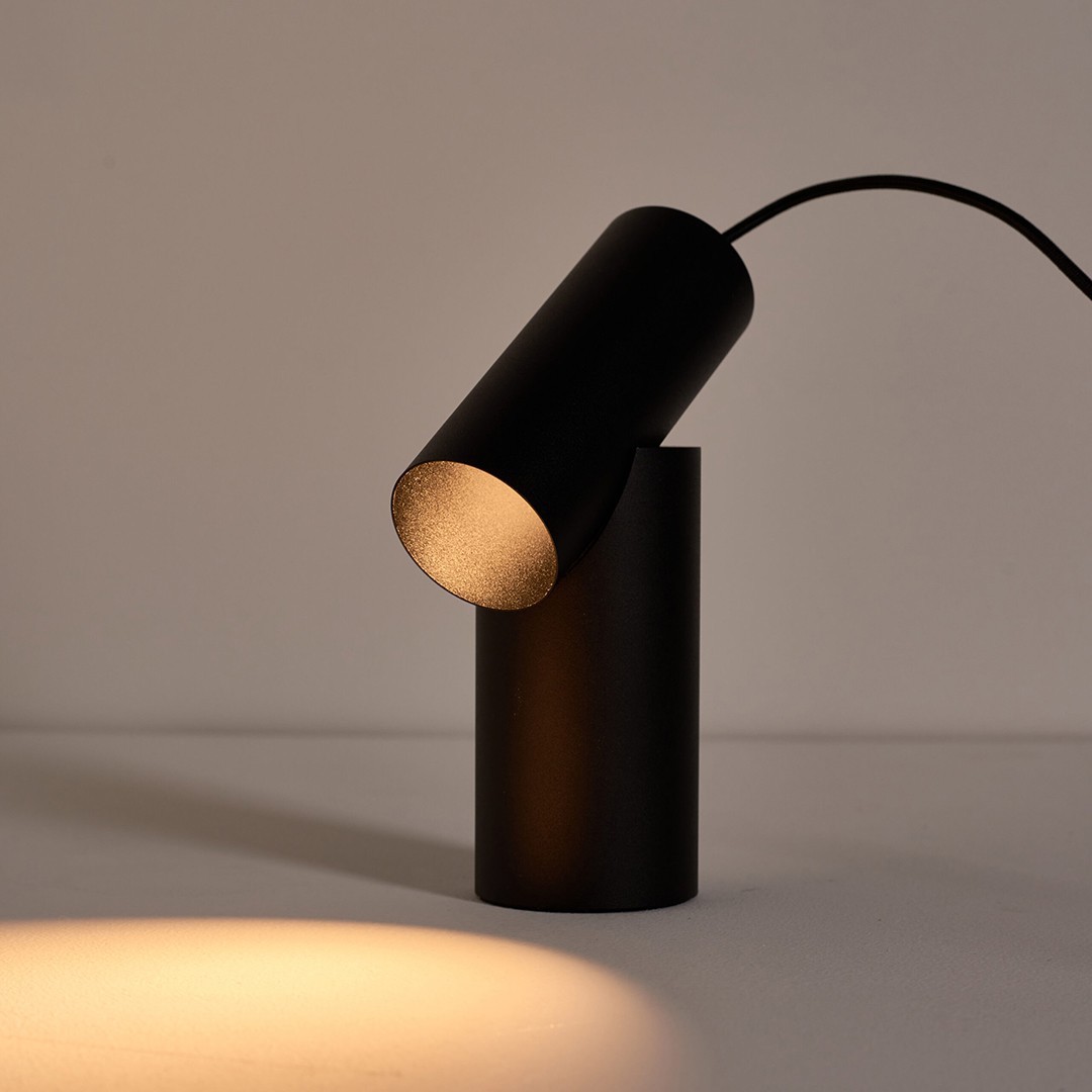 Leuk Iluminación - WALLE NG - Lámpara De Mesa