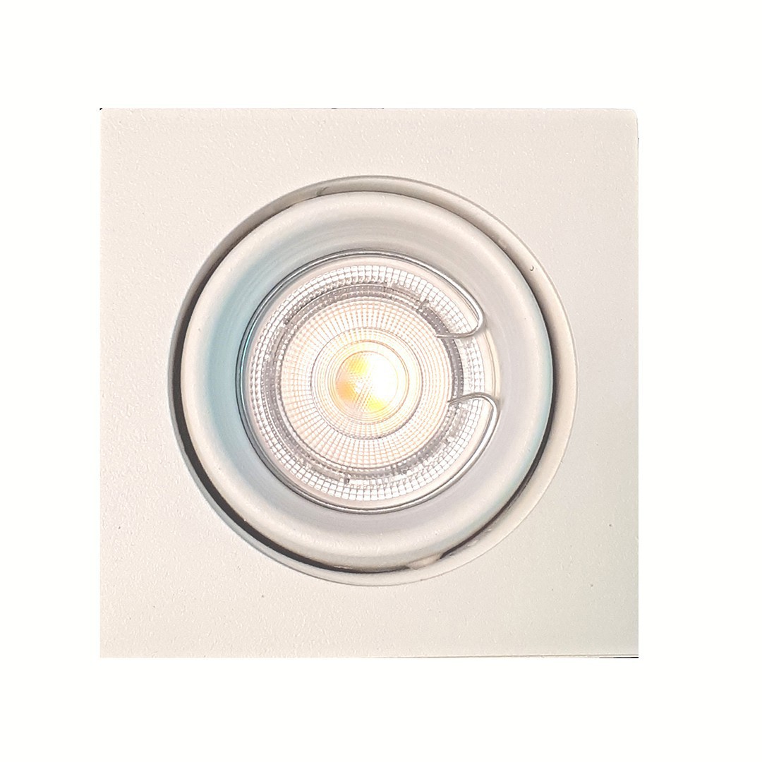 Punto Iluminación - QUB SEMIEMPOTRABLE CARDÁNICO